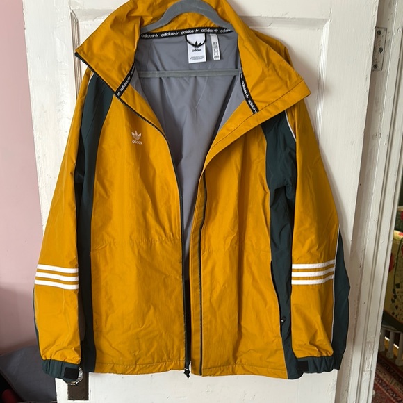 Adidas Men's Yellow and Black Jacket - Picture 2 of 3